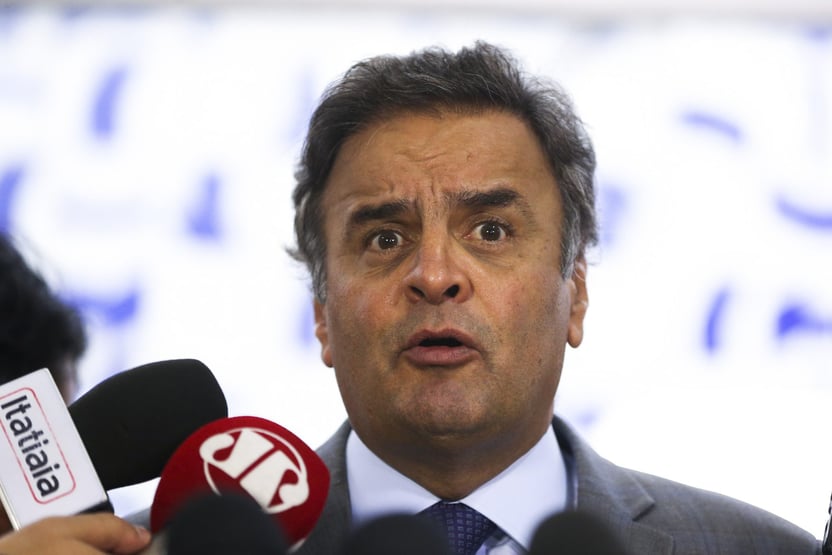 Aécio “espantado” com crescimento de Lula