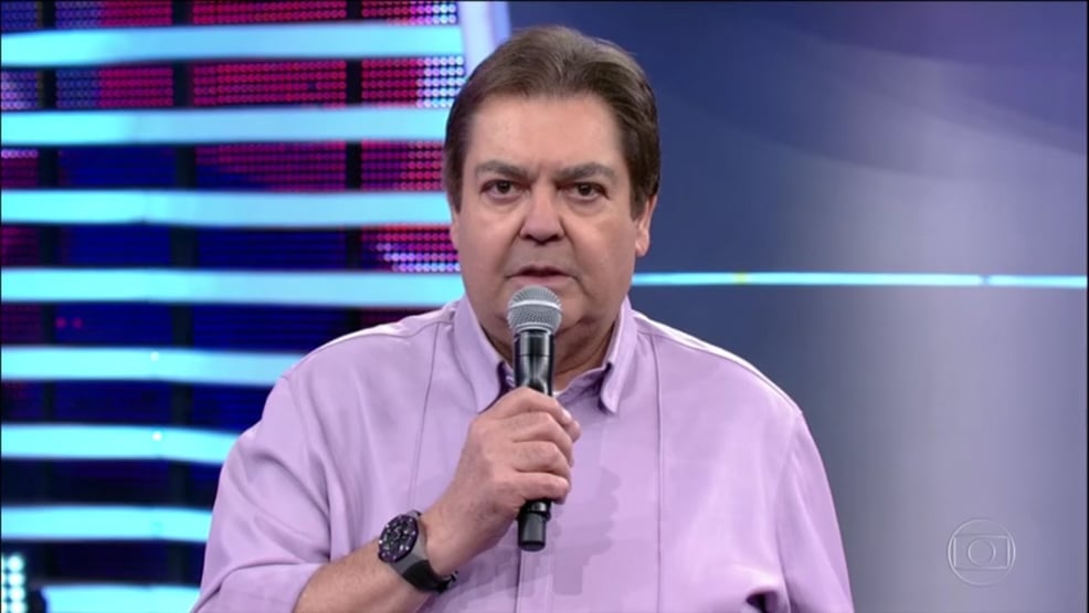 Prestes a estrear na Band, Faustão desfalca “Jornal Nacional”