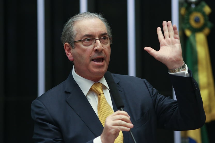 MPF ajuíza ação de improbidade contra Cunha e Eduardo Alves