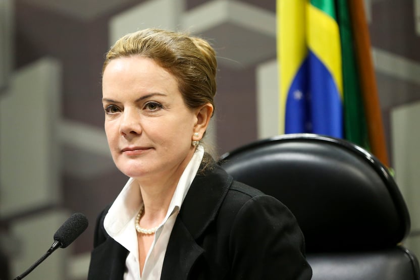 Gleisi e o tuíte mais mentiroso do século