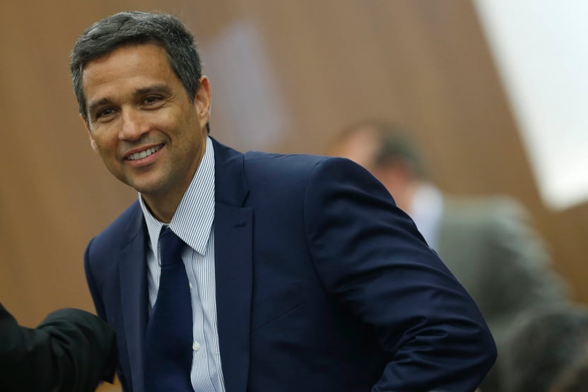 Presidente do Banco Central aposta em vacinação para retomada