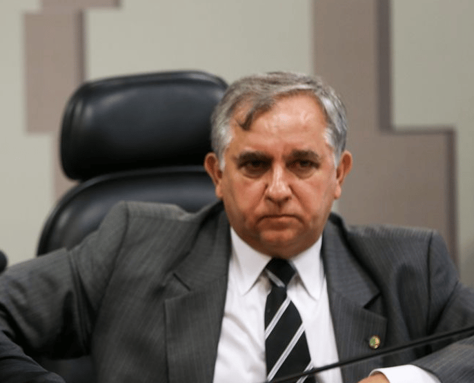 Parlamentares criticam governo por sugerir congelamento de preços da cesta básica