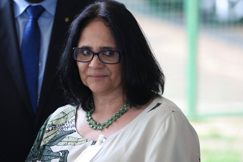 Roberto Jefferson de olho no Ministério da Damares