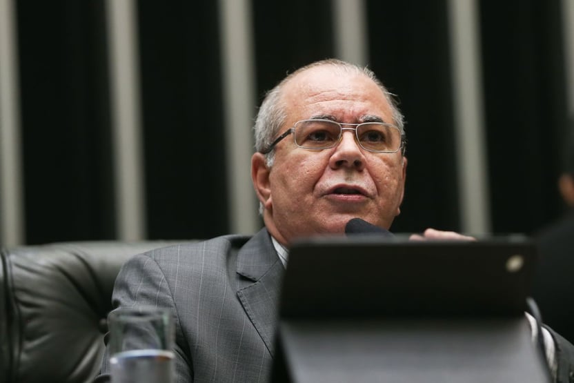 Deputado pede audiência pública para discutir o apagão dos dados de vacinação