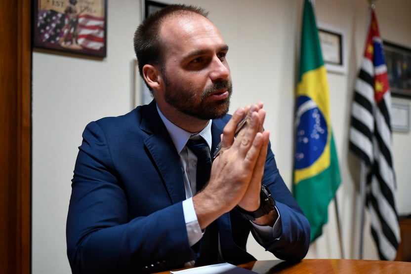 Facebook restabelece conta de Eduardo Bolsonaro