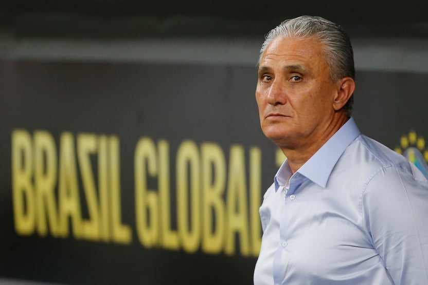 Tite é alvo de bolsonaristas nas redes