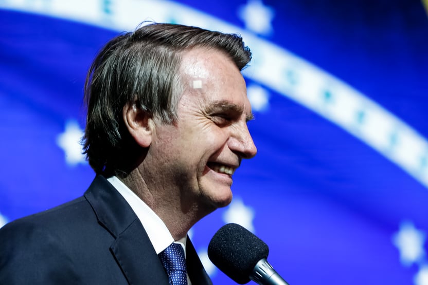 Bolsonaro sai em defesa de Moro e diz que houve “invasão criminosa”