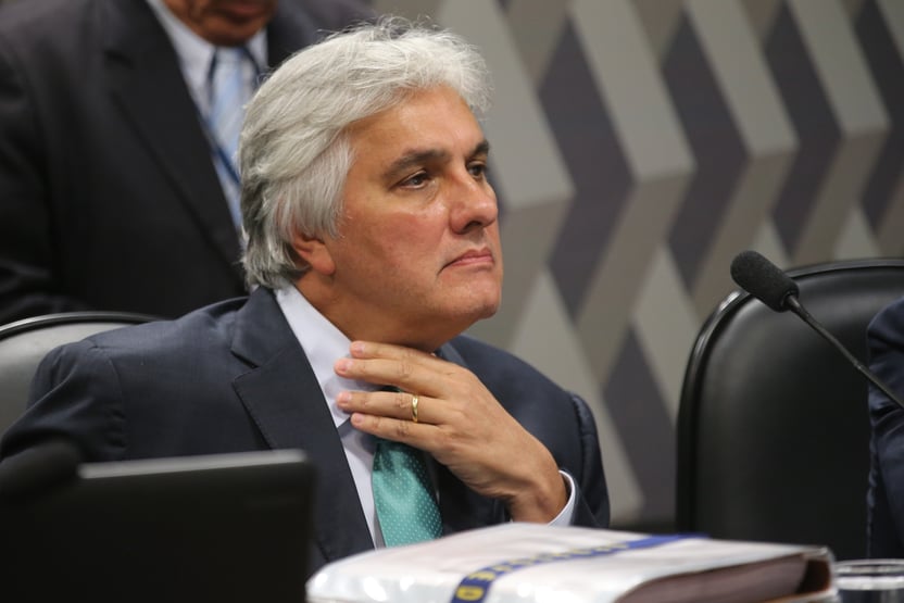 Delcídio se aposenta pelo Senado