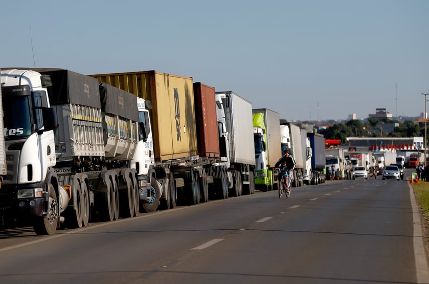 Com congelamento do ICMS e politização do movimento, governo espera greve fraca