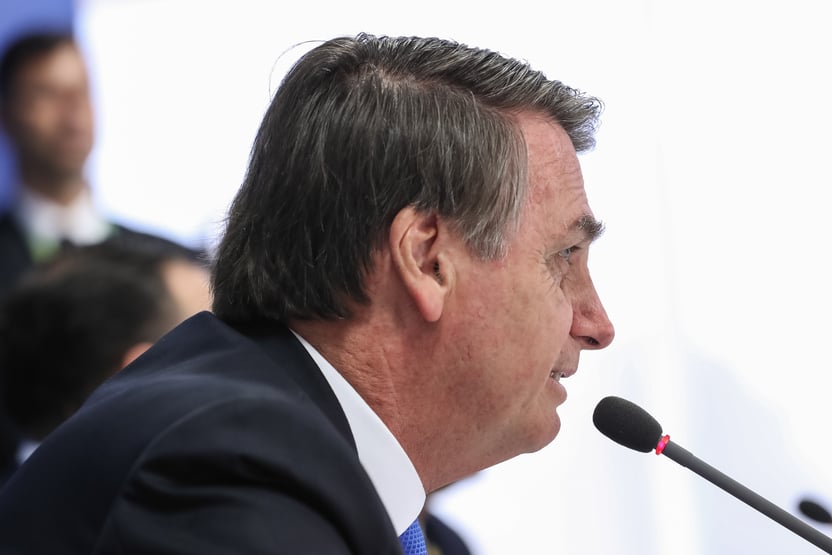 “A criança deve nascer até quinta”, diz Bolsonaro sobre PGR