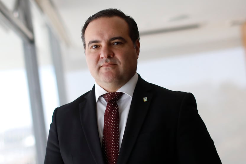 Jorge Oliveira é “um bom nome” para o STF, diz Bolsonaro