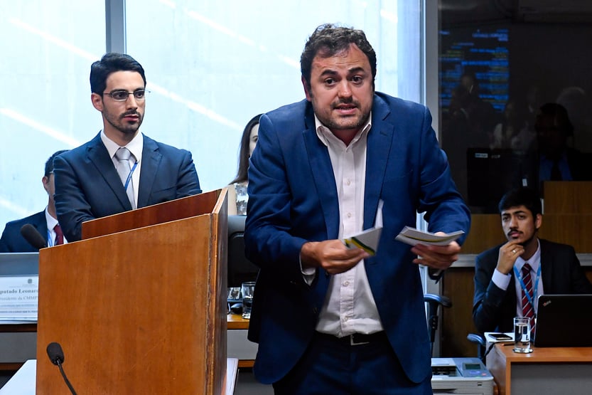 PSOL não quer mais ser senzala da casa grande petista?