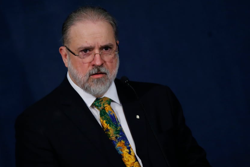 Aras vai recorrer contra validação do acordo de Sergio Cabral