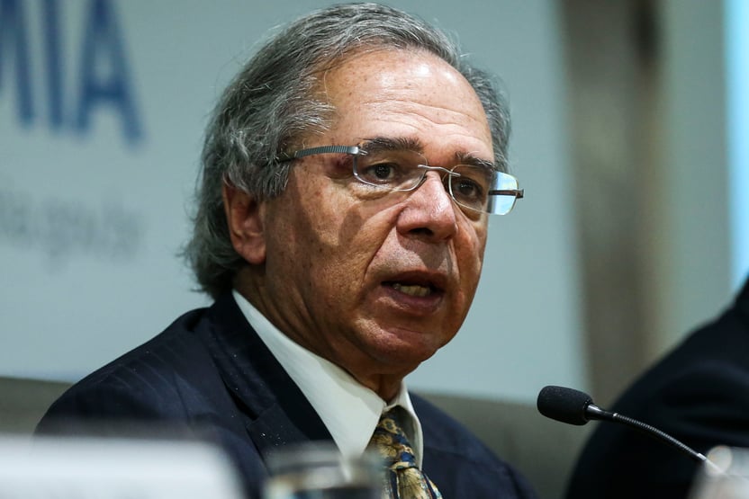 Governo avalia prorrogar coronavoucher até dezembro