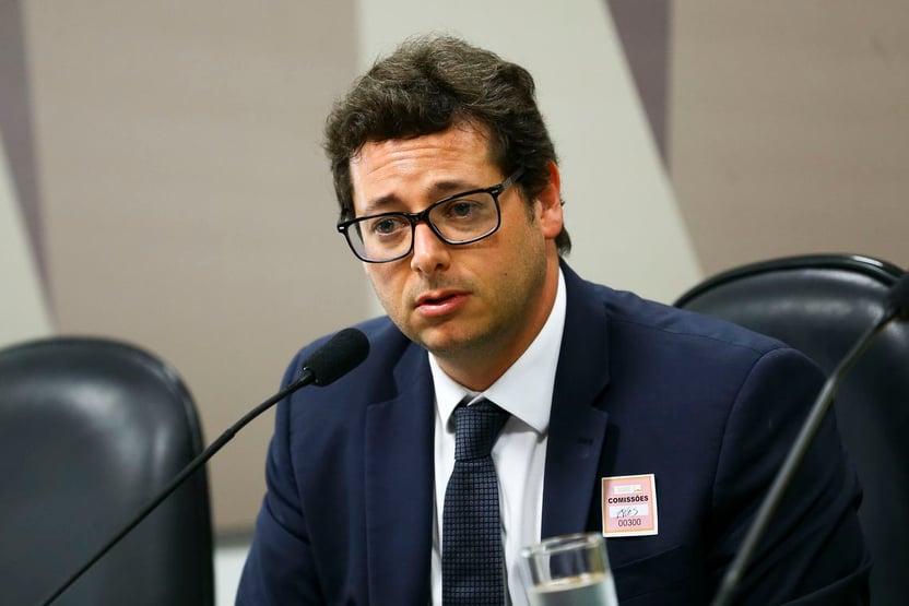 Quem votou a favor de Fábio Wajngarten