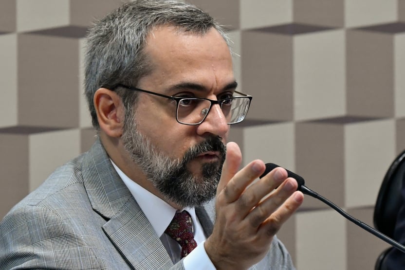 Moraes abre investigação preliminar sobre vídeo de Weintraub contra ministros