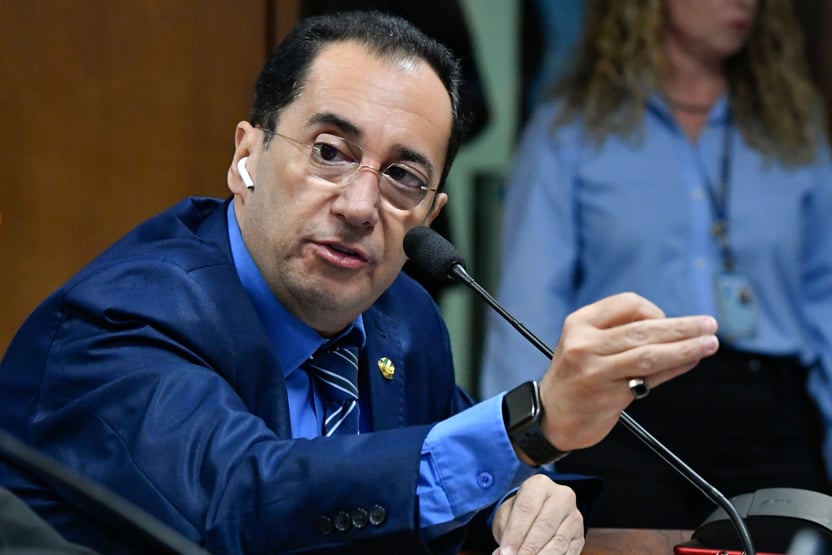 Kajuru se irrita ao ficar de fora da CPI da Covid