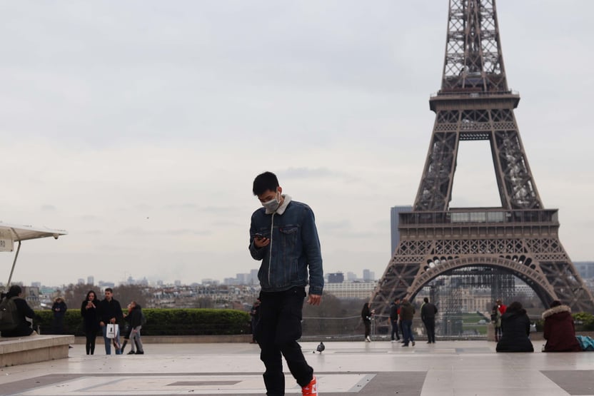 Covid-19: França fecha fronteiras para viajantes que não venham da UE