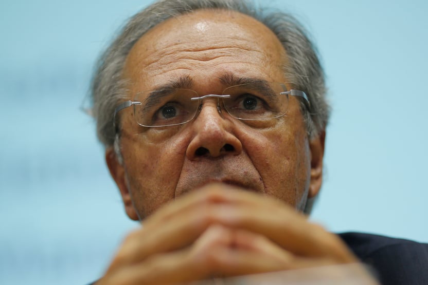 Guedes chama relator para discutir gatilhos do teto de gastos