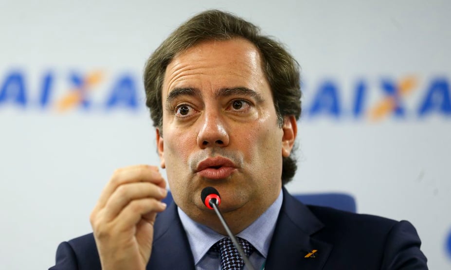 O tour do presidente da Caixa no lixão de Noronha