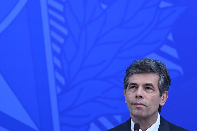 Teich não sabia da inclusão de barbearias e academias entre serviços essenciais: “Decisão do presidente”