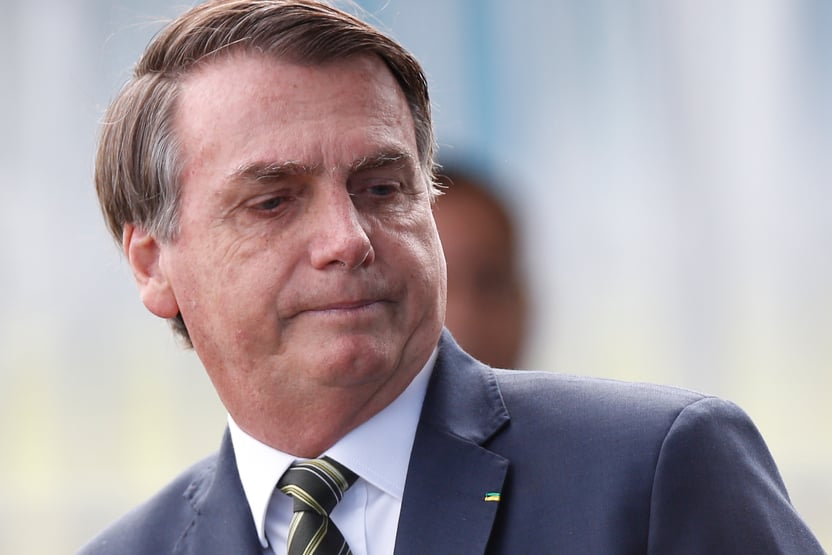 Bolsonaro: “Parece que está começando a ir embora a questão do vírus”