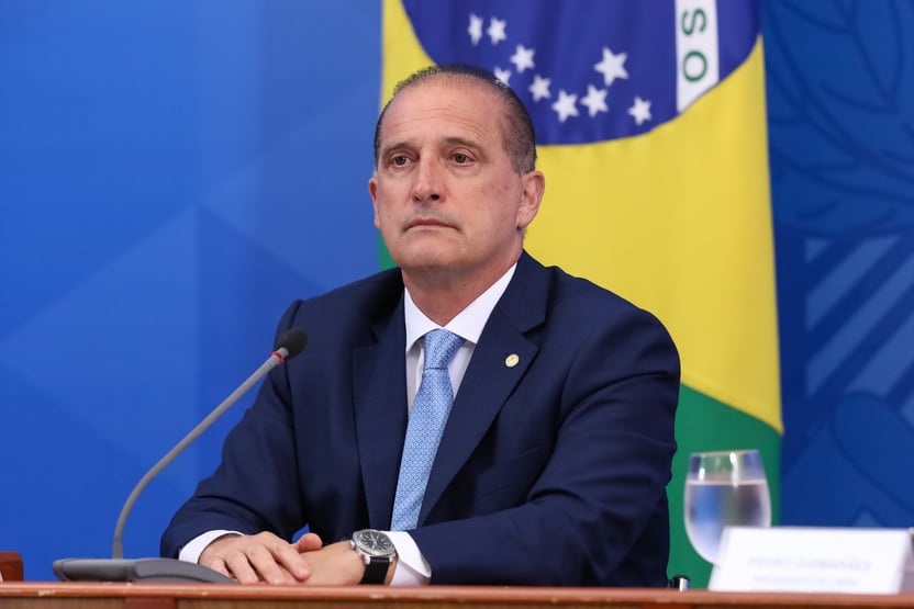 Sem detalhes, Onyx diz que governo lançará programa para reduzir informalidade