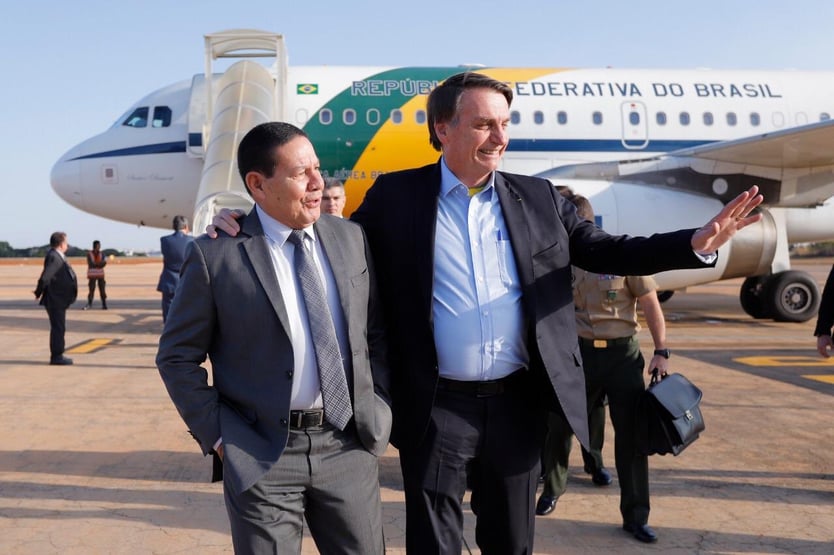 Mourão fala em “disruptura” e apoia ação de Bolsonaro contra Moraes