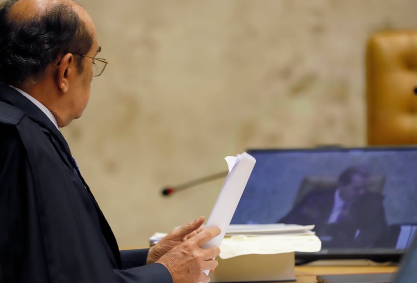 1 x 1 – Gilmar Mendes vota a favor de manter suspeição de Moro