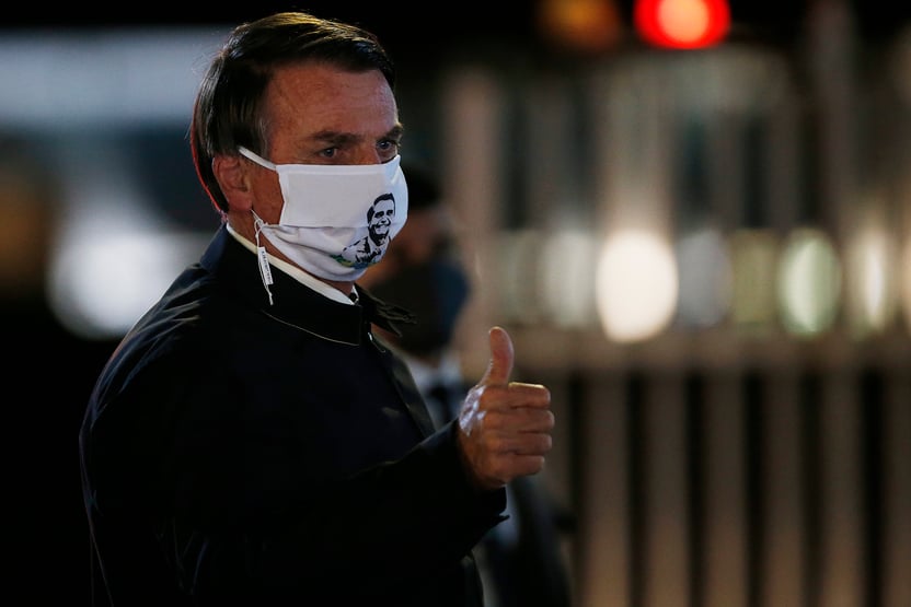 Bolsonaro promete mudanças em legislação sobre armas “até amanhã”