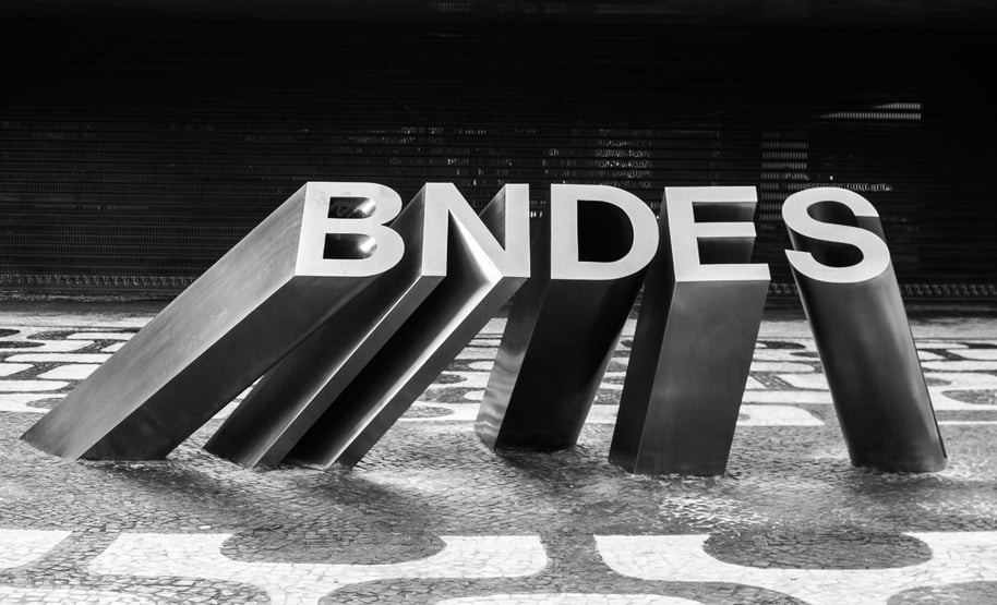 BNDES privatiza apenas 4 empresas após gastar R$ 200 milhões para desestatização