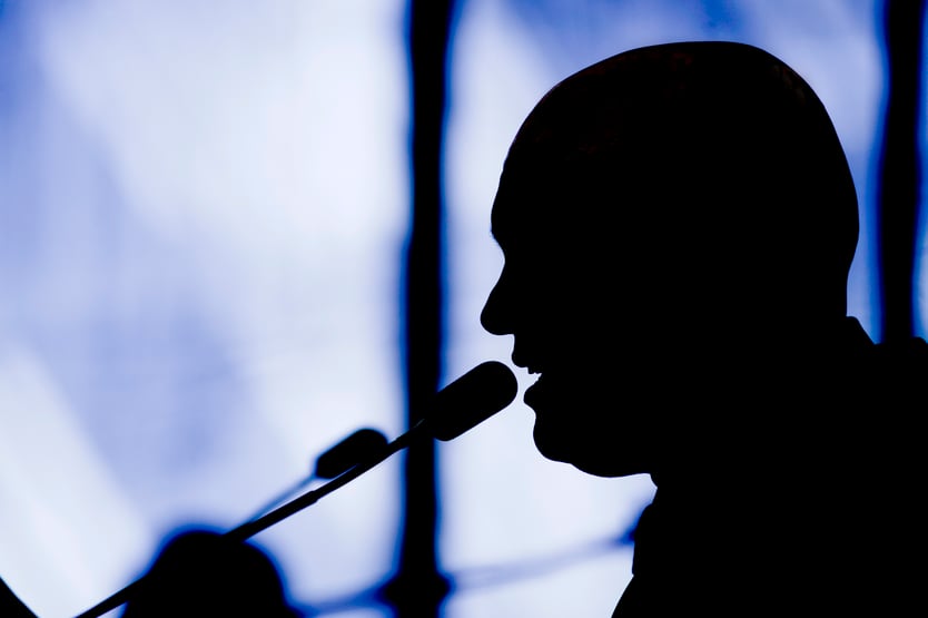 “Liberdade de expressão não se reveste de caráter absoluto”, diz Moraes