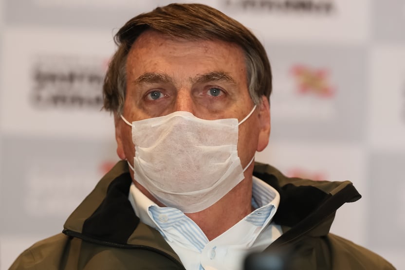 URGENTE: BOLSONARO TESTA POSITIVO PARA COVID-19
