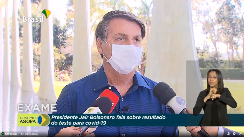 Em chá de revelação do vírus, Bolsonaro volta a mentir sobre STF