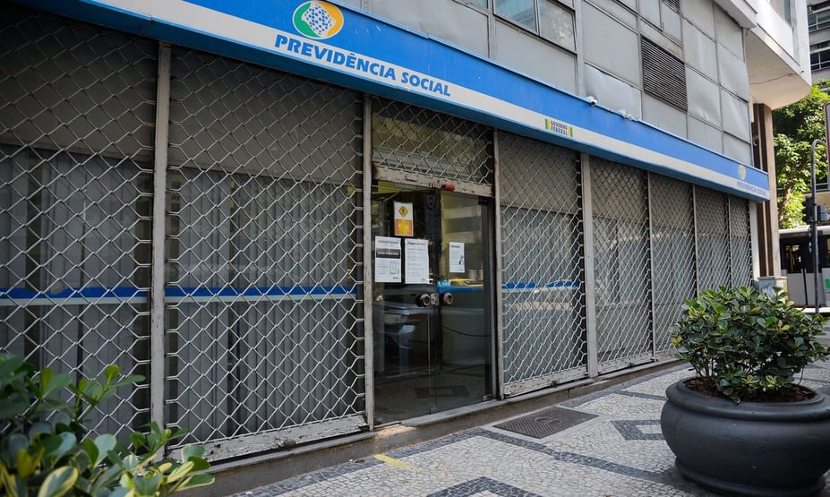 Senado vota por suspender prova de vida no INSS durante a pandemia