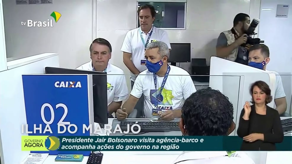 Já é Natal na Caixa