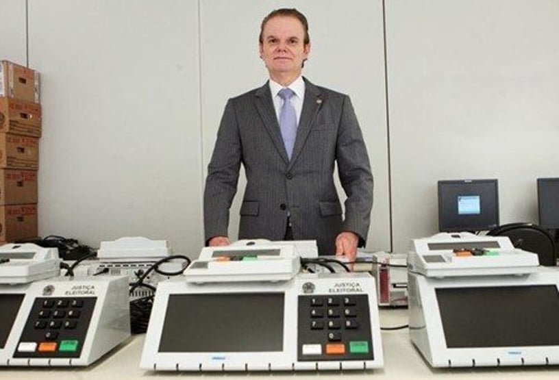 “Não há sequer um caso comprovado de fraude”, diz pai da urna eletrônica