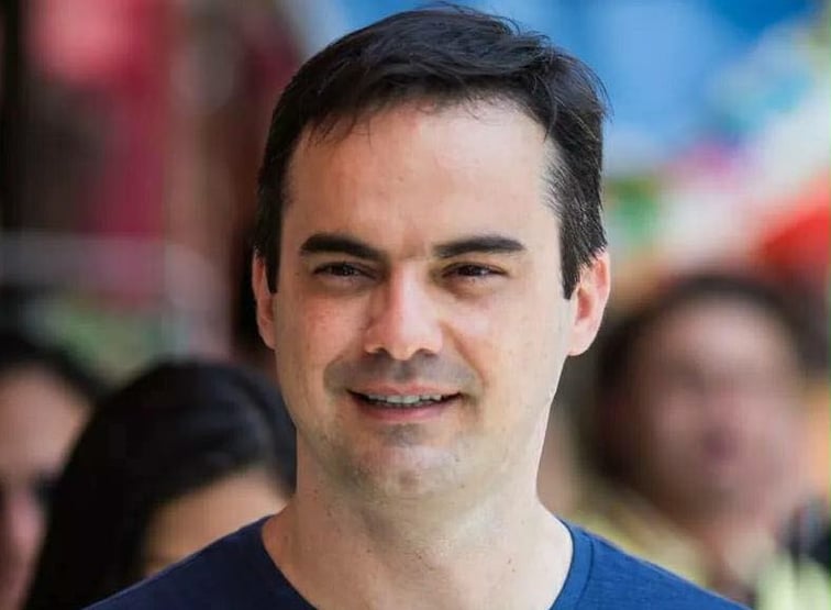 Instituto Paraná: candidato de Bolsonaro lidera disputa pelo governo do Ceará