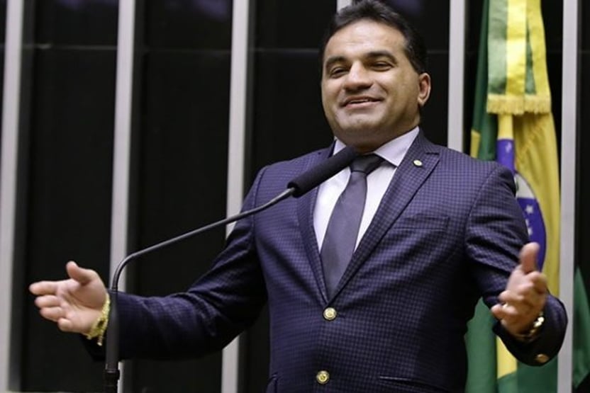 Bolsonaro no palanque do mercadão das emendas