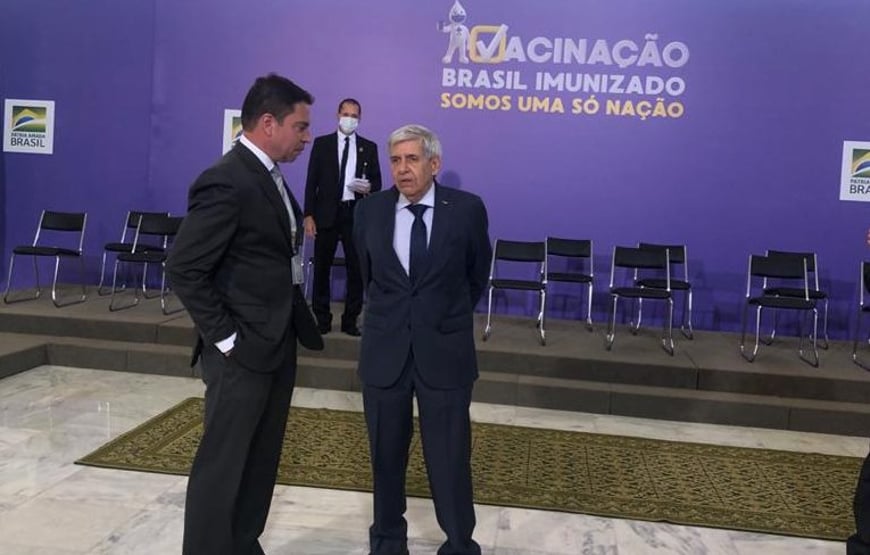 Abin fecha contratos secretos de 19 milhões