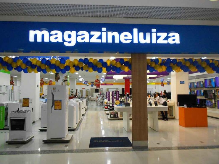 Justiça condena Magazine Luiza por discriminação contra funcionário gay