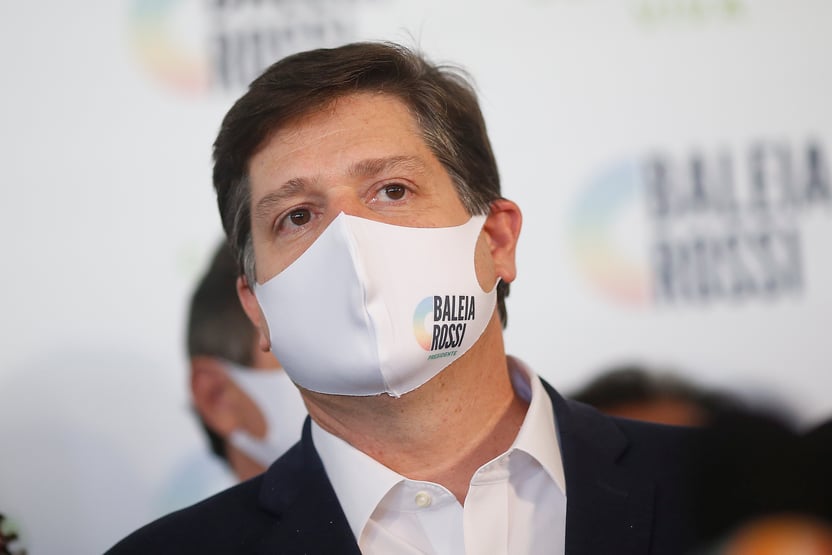 Liberação de emendas “não pode ser por baixo do pano”, diz presidente do MDB