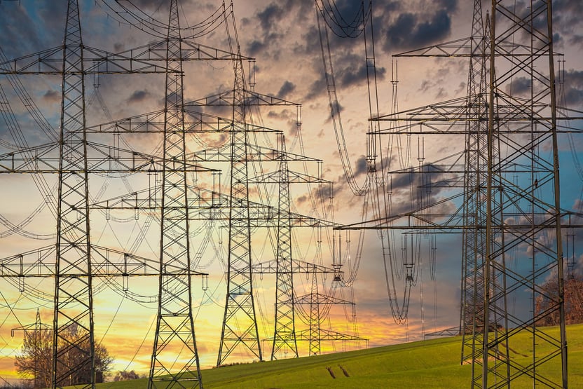 Em 2021, energia elétrica subiu 21,21% e botijão de gás, 36,99%