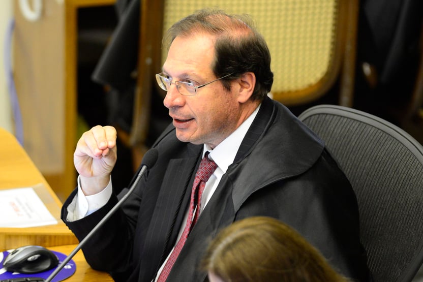 Ataques contra o sistema eleitoral podem levar à inelegibilidade de Bolsonaro em 2022, diz Salomão