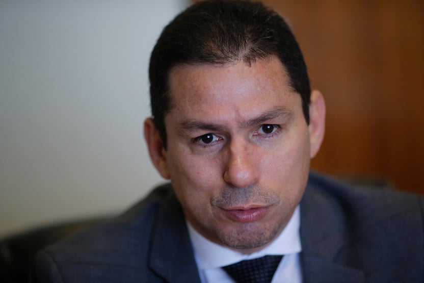 Marcelo Ramos: “Paulo Guedes é o Olavo de Carvalho da economia”