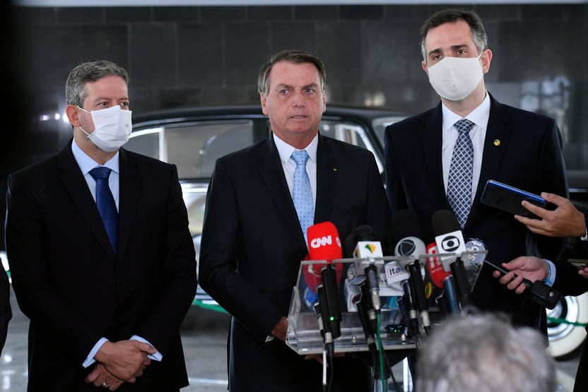 Só 10% aprovam o Congresso