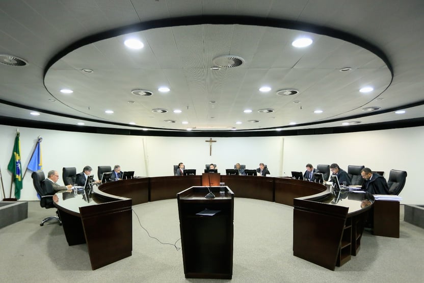 O barraco no grupo de WhatsApp do Tribunal de Contas do DF