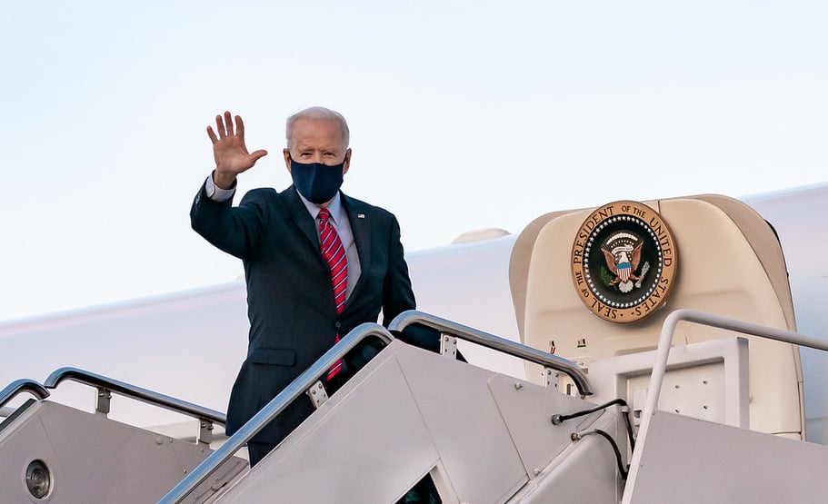 Biden promete vacinas para 100% dos americanos até julho