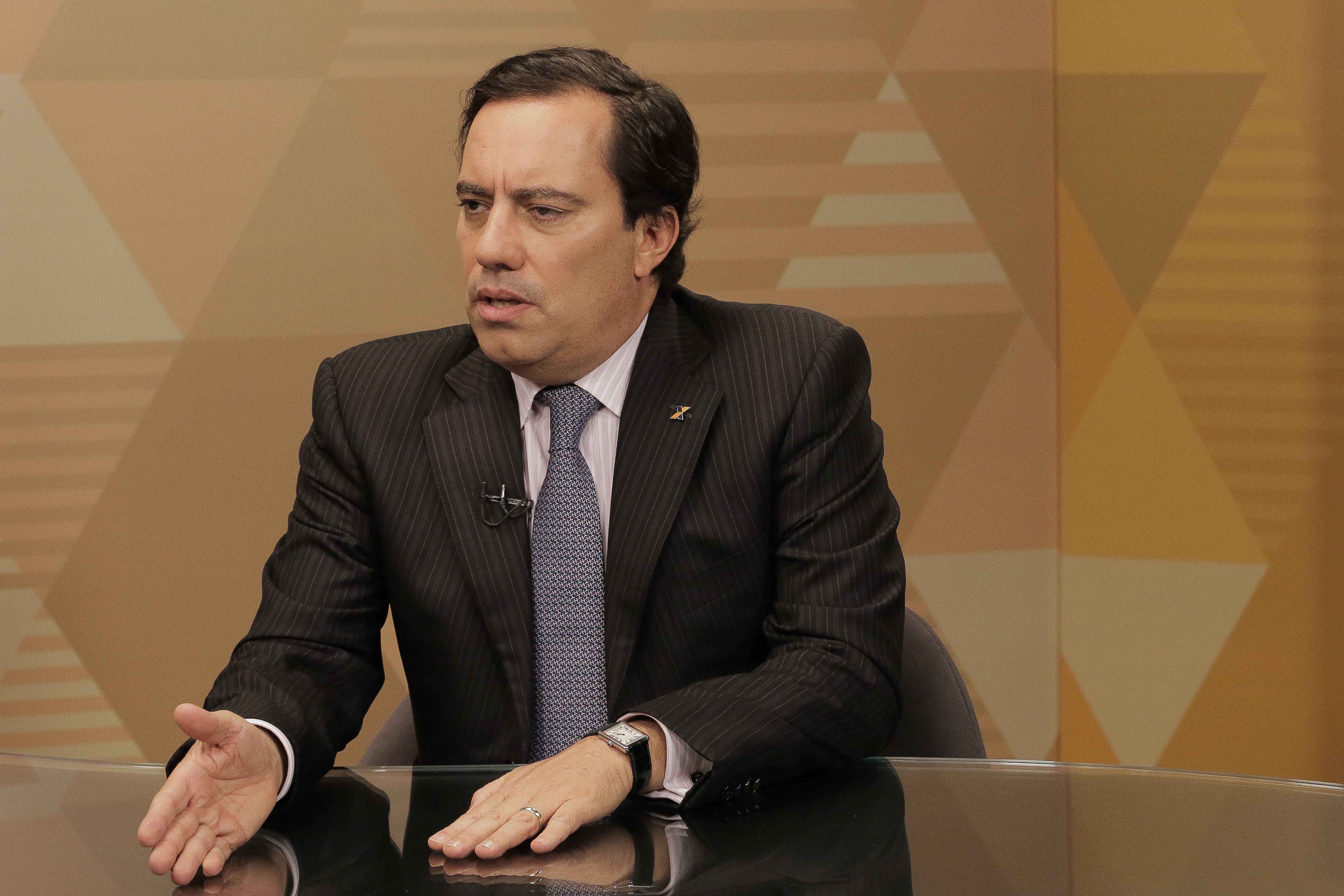 Caixa alega ‘fortalecimento da democracia’ ao negar acesso a gastos com publicidade