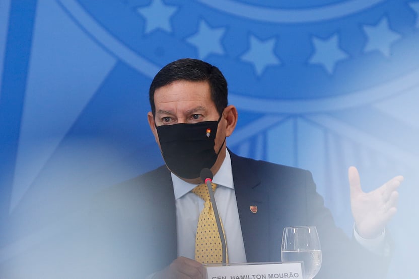 “Isso é uma decisão dele lá”, diz Mourão, sobre fundão de R$ 4,9 bilhões